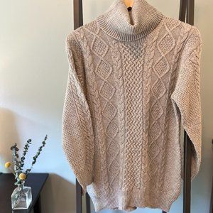 Aritzia / Babaton Wool-Cashmere blend Cable Knit Sweater